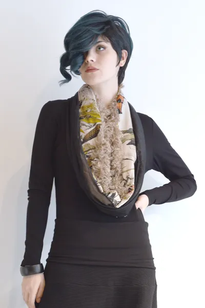 Art Point Botanical Circle Scarf in Botanical/Beige Combi