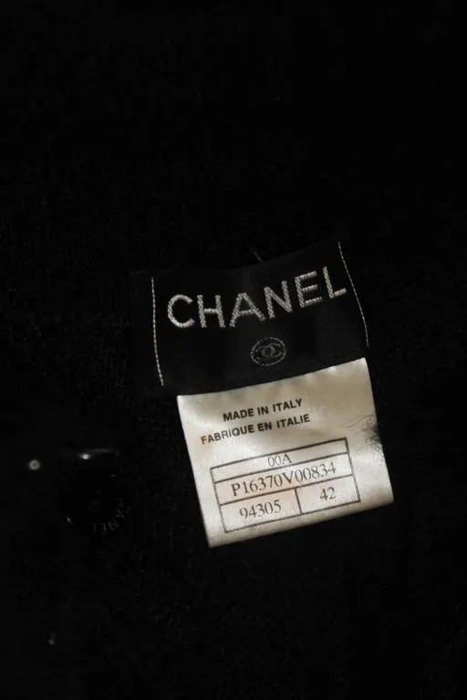 CHANEL Black Mohair Sleeveless Ruffled Turtleneck Size 42