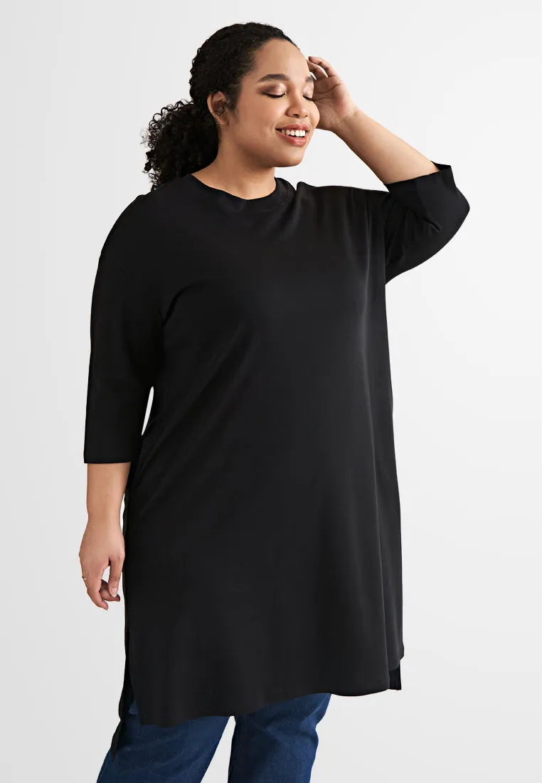 Dionne Minimalist 3/4 Sleeves Dress