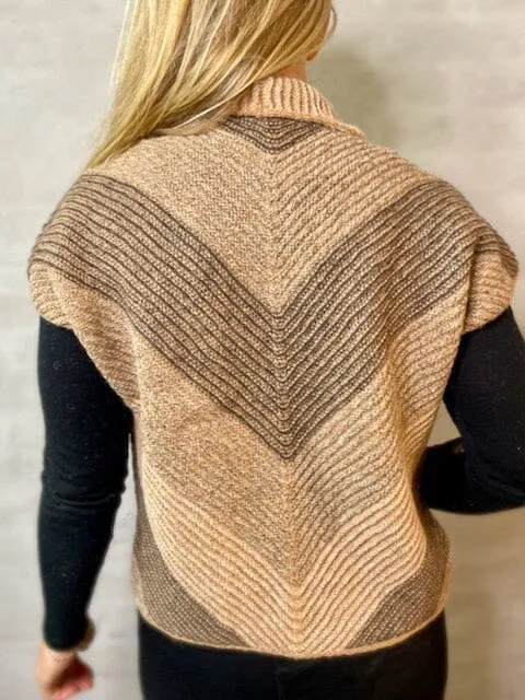 Duet vest by Hanne Falkenberg, No 20 knitting kit