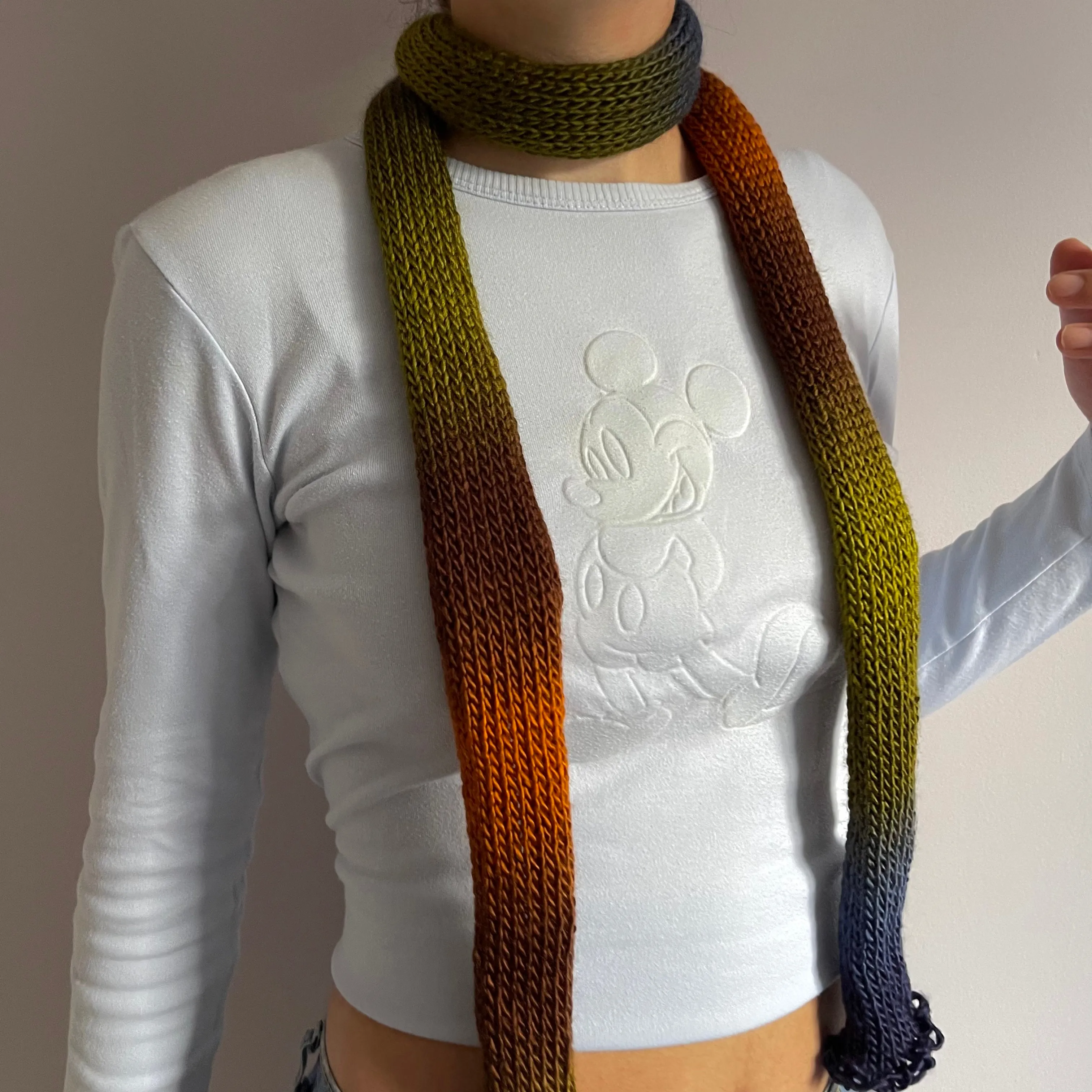 Handmade knitted ombré skinny scarf - Aspen colourway