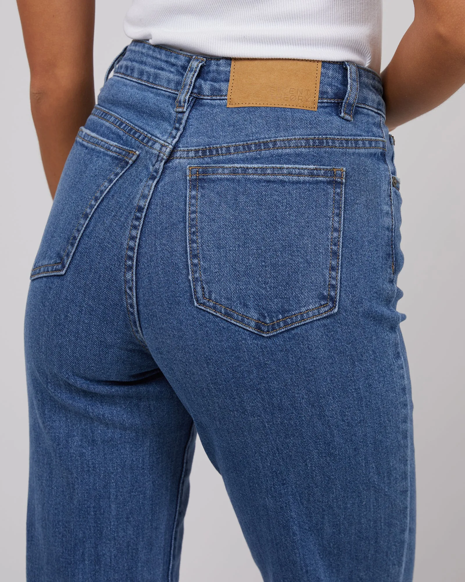 Mila Comfort Straight Jean Blue