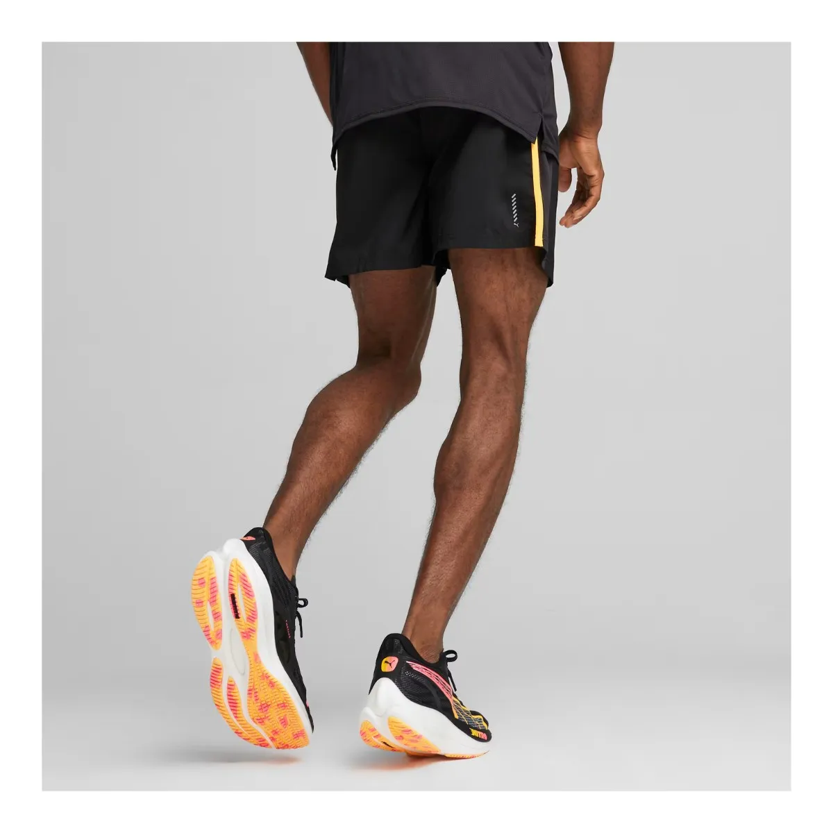 Shorts Puma Run Favourite VelocityYellow Orange