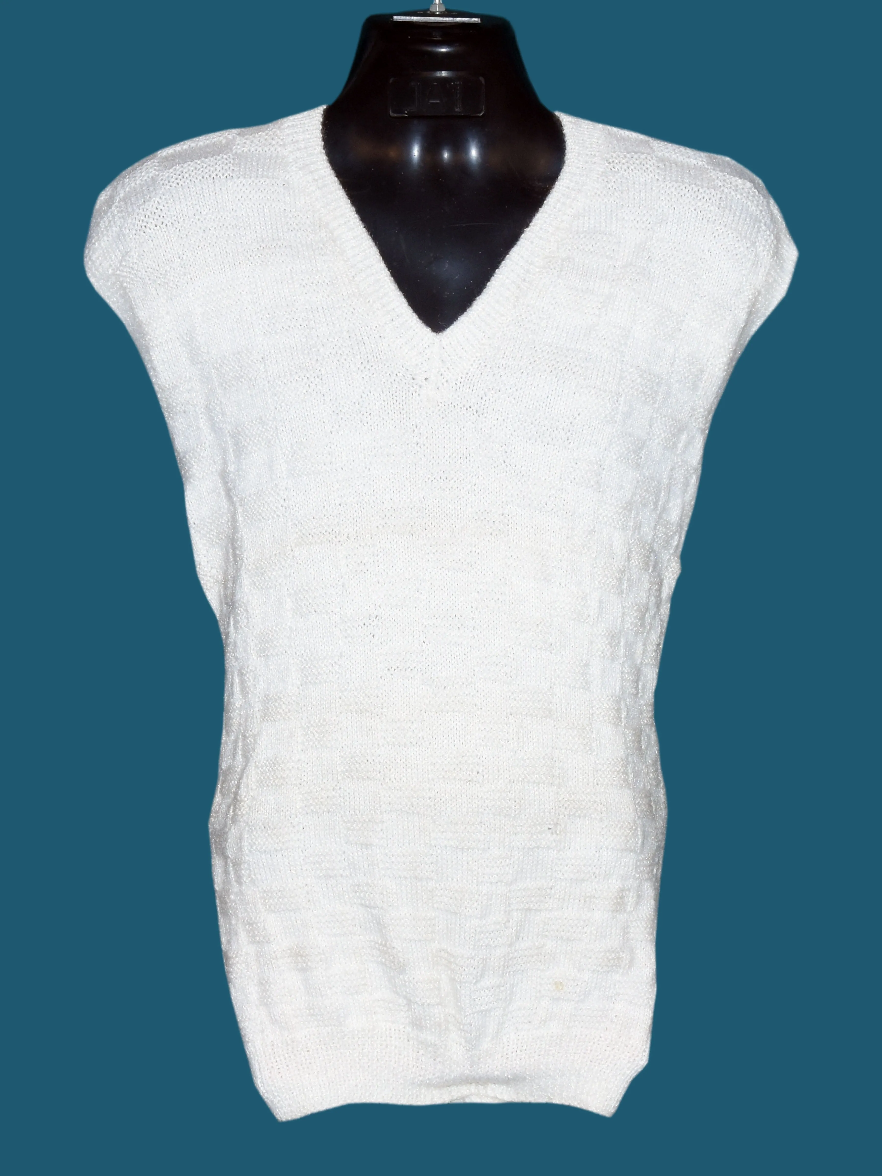 Stylish Bleached White Woollen Graminarts Handmade Vest Pullover For Men