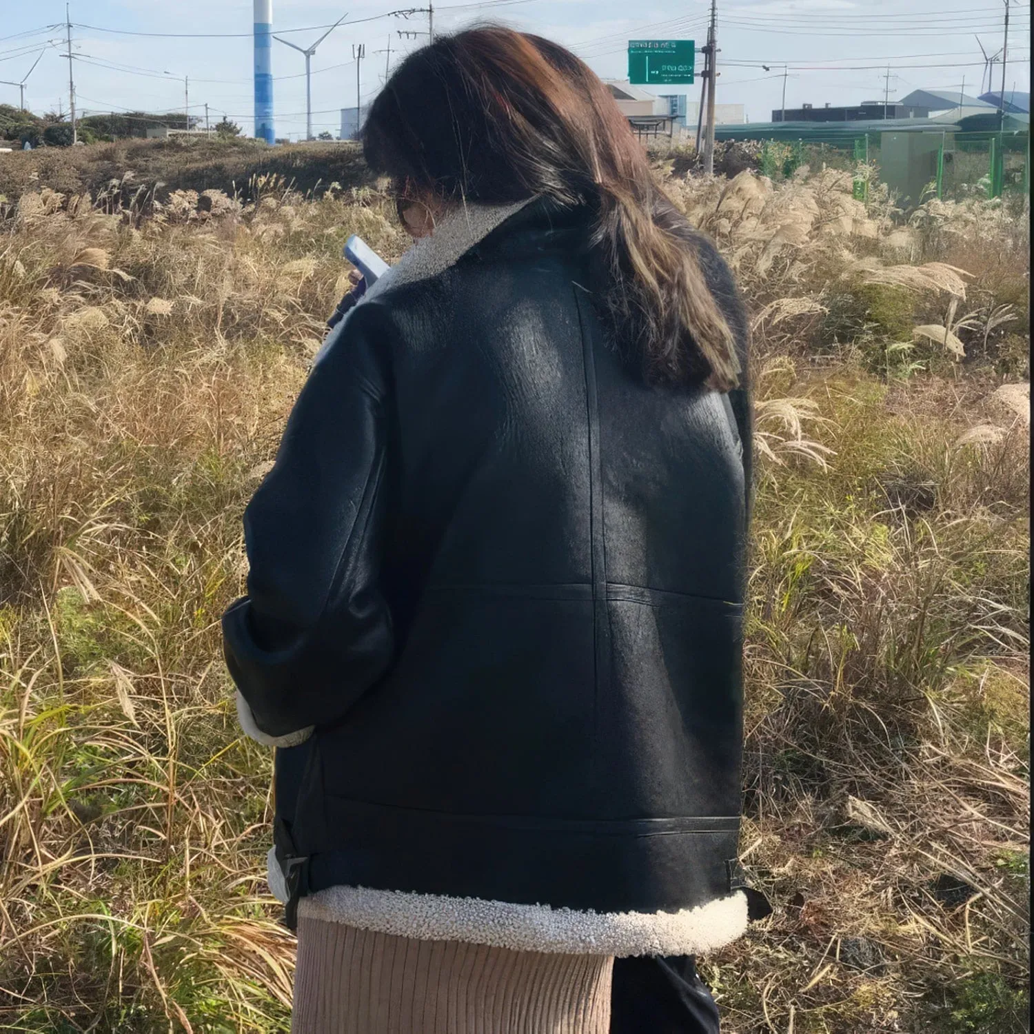 Stylish Women's Black Bomber Leather Jacket with Genuine Sheepskin Shearling & Faux Fur Lining - Perfect for Winter Warmth and Retro Aviator Flair